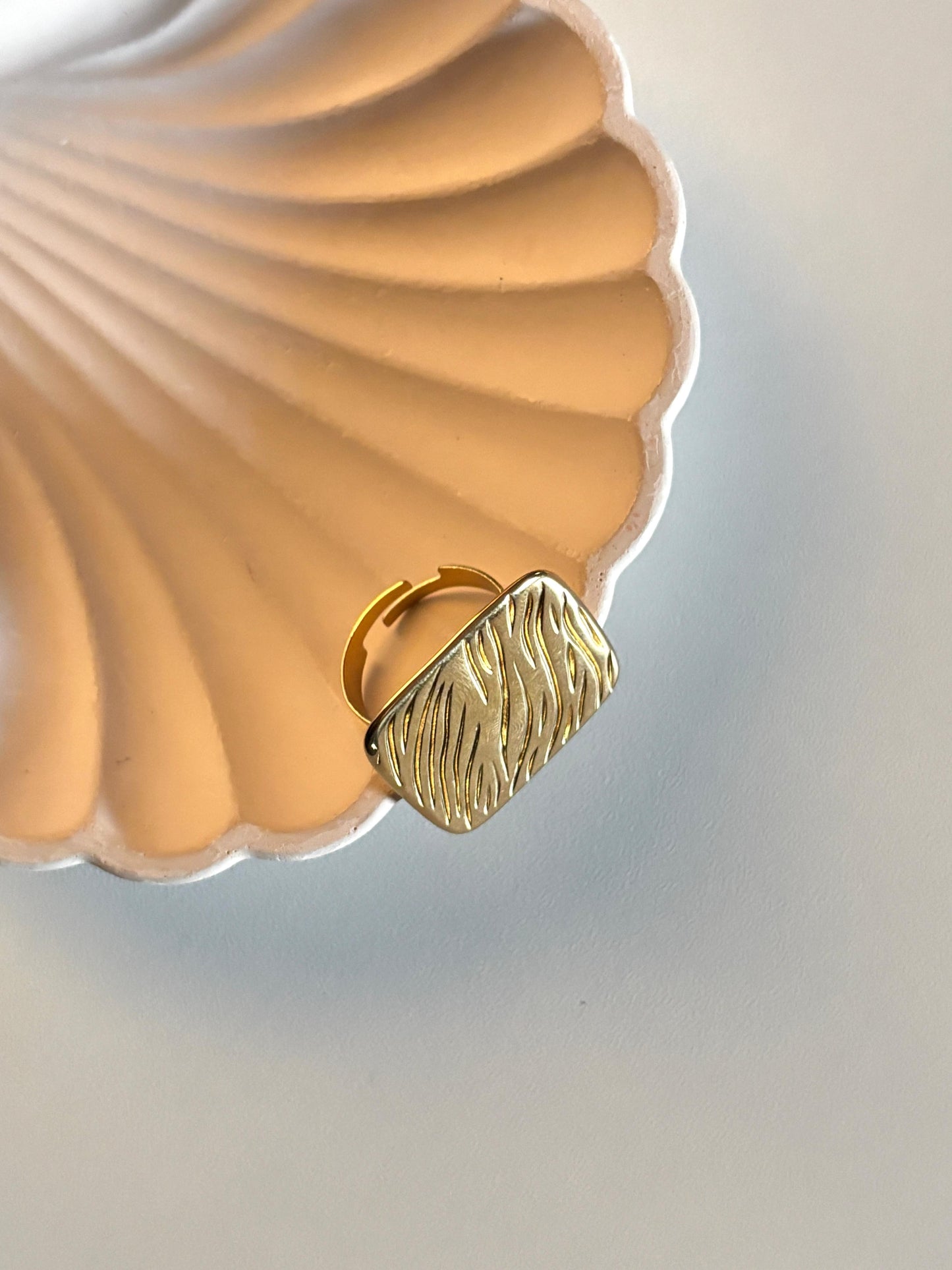 Textured Gold Diamond-Shaped Adjustable Ring