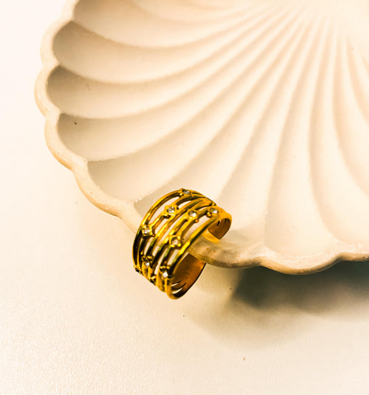 Chic gold-toned multi-band ring
