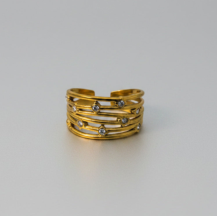 Chic gold-toned multi-band ring