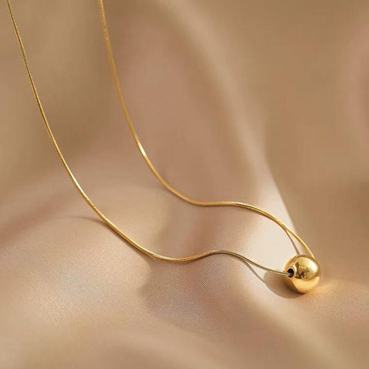 Soléa Ball Pendant Necklace
