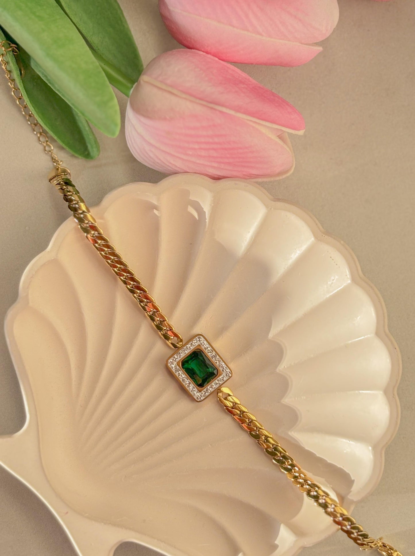 Embrel Curb Green Charm Bracelet