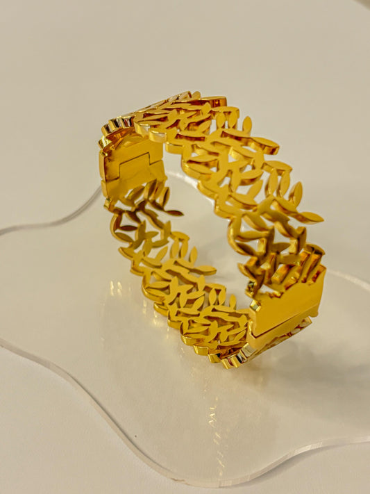 Verdura Luxe Leaf Cuff