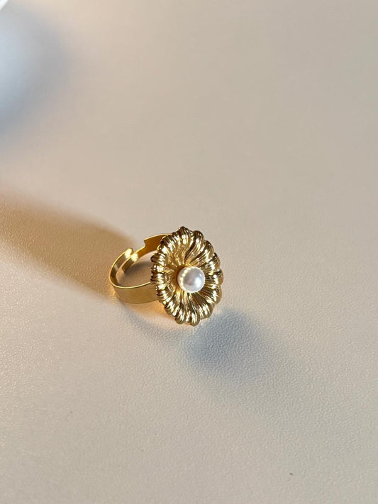 Elegant Gold Floral Adjustable Ring with Pearl Center
