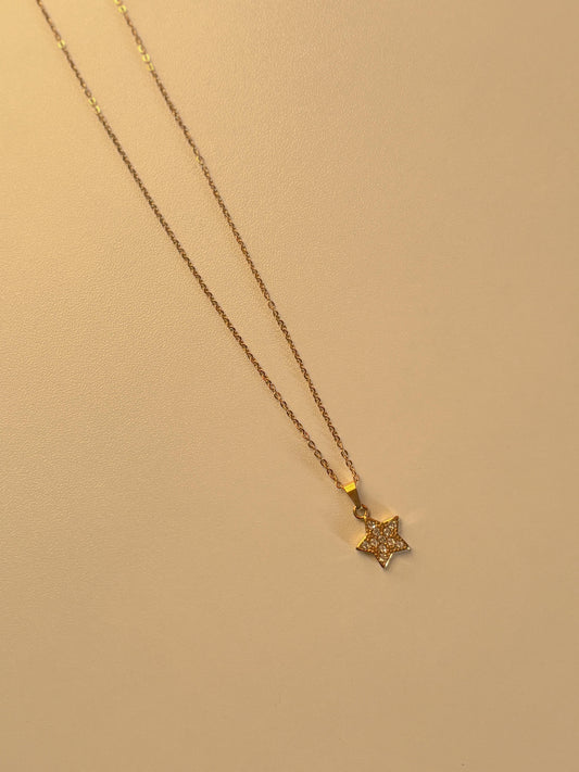 Gold Star Pendant Necklace