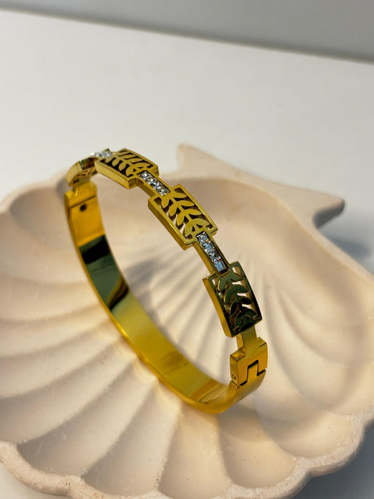 Greek key motif Kada